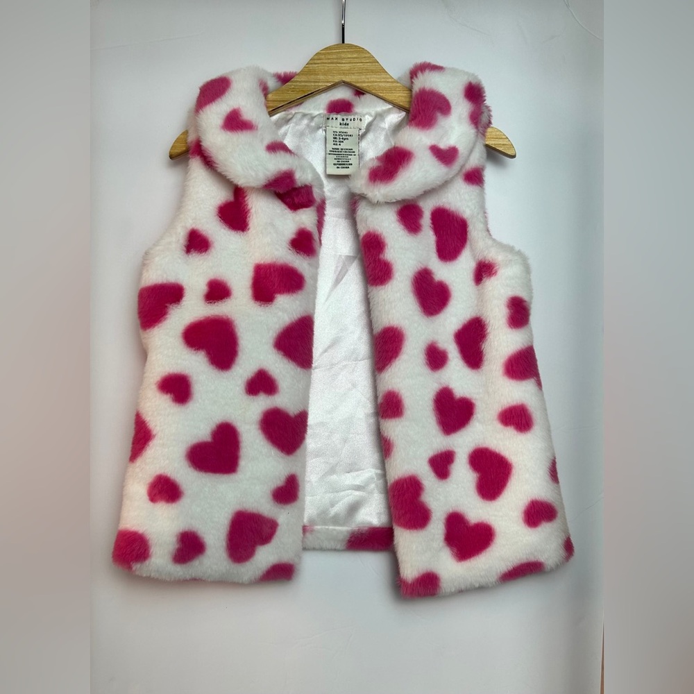 Max Studio Kids Hot Pink and White Faux Fur Heart Pattern Open Vest Girl’s 4 XS